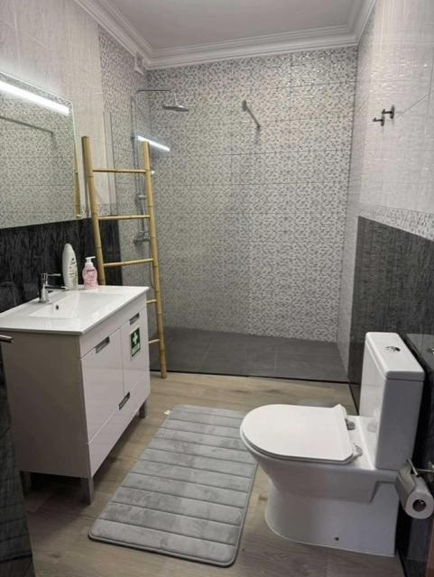 Alvarenga House Maia  Extérieur photo